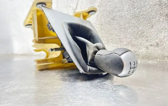 Ford C-MAX I Gear shifter/selector 3M5R7K387FE