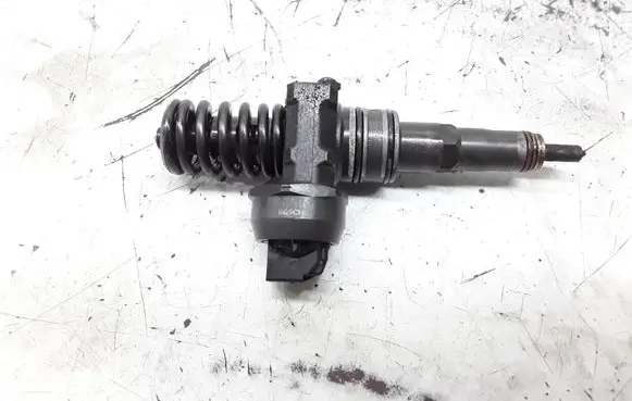 Fuel injector