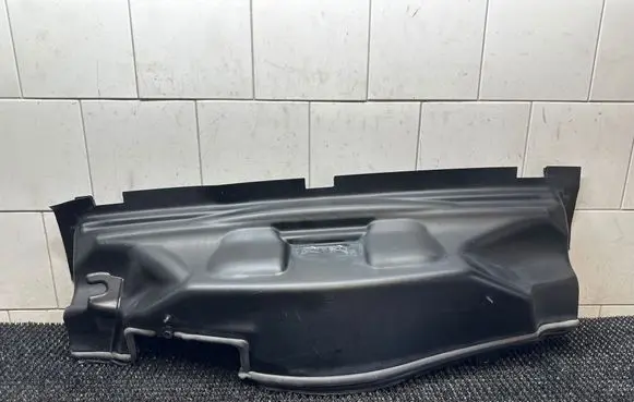 Other engine bay part