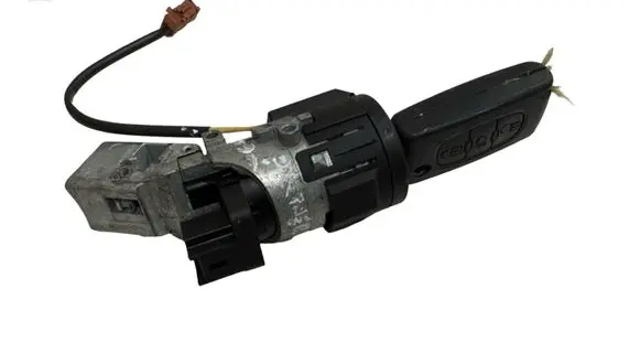 Peugeot Partner Ignition lock 9663123280