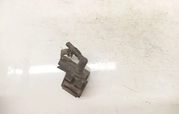 Audi A6 S6 C5 4B Windshield washer spray nozzle 4B0955988