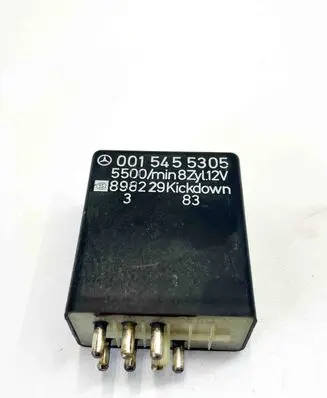 Mercedes-Benz SLC C107 Fuel pump relay 0015455305 A0015455305