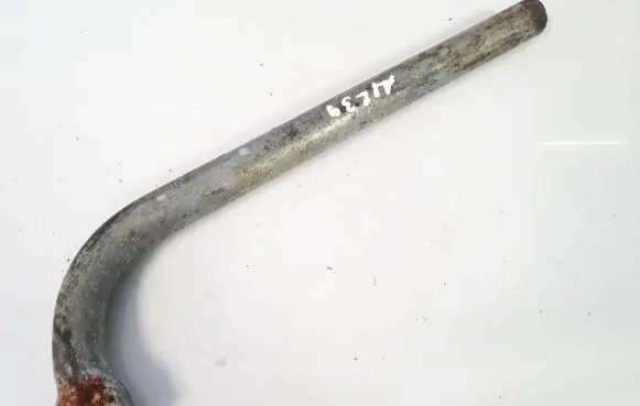 Volkswagen PASSAT B5.5 Wheel nut wrench 