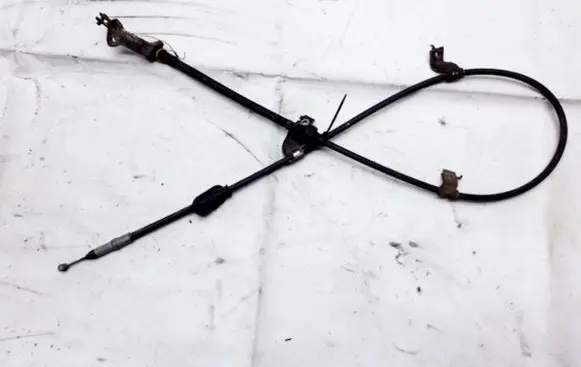 Handbrake/parking brake wiring cable