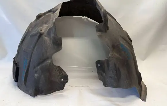 Audi A6 S6 C7 4G Front arch 4G021134