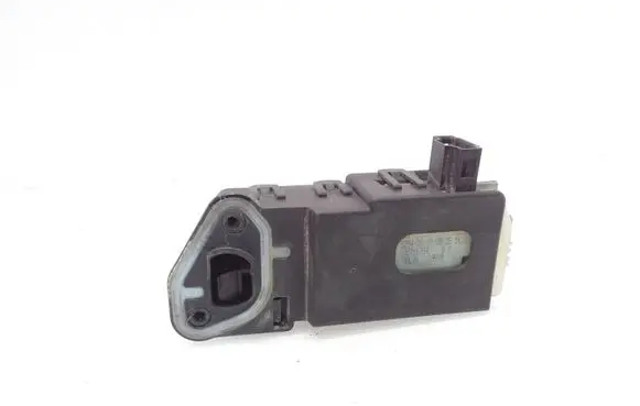 Fuel tank cap lock motor