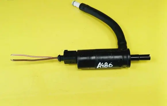 Audi A4 S4 B6 8E 8H Headlight washer pump 3B7955681