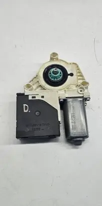 Volkswagen PASSAT B6 Front door window regulator motor 1K0959792G 05074632