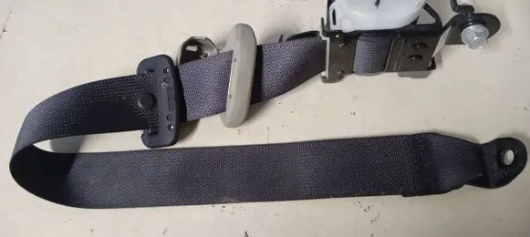 KIA Carens III Rear seatbelt 89870A4000