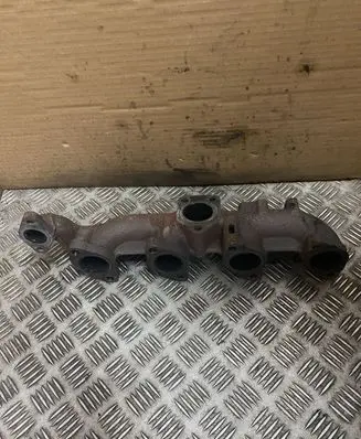 KIA Sorento Exhaust manifold