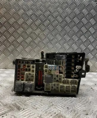 Ford C-MAX I Fuse box set 3M5T14A067BC