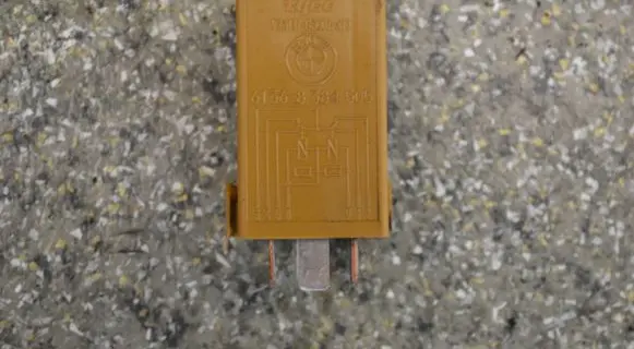 BMW 3 E46 Window control relay V23141B3001X15 61368384505