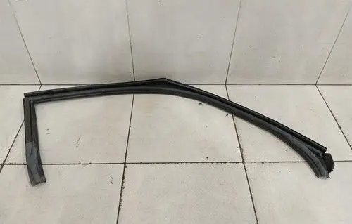 Ferrari Purosangue Rubber seal front coupe door window