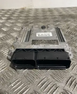 Audi A4 S4 B8 8K Engine control unit/module 03L906022MJ