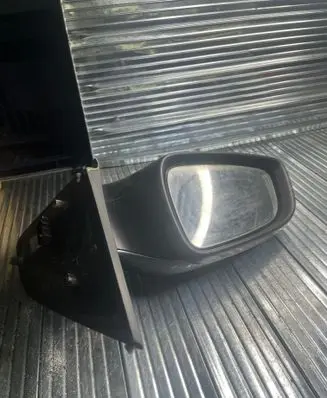 Opel Astra H Front door electric wing mirror E1010806