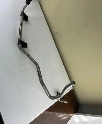 Nissan Navara D40 Engine coolant pipe/hose