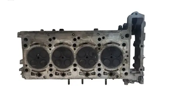 Mercedes-Benz Sprinter W906 Engine head R651016 0408M320G NR357