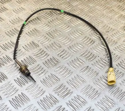 Volkswagen Tiguan Oil temperature sensor 04L906088AD