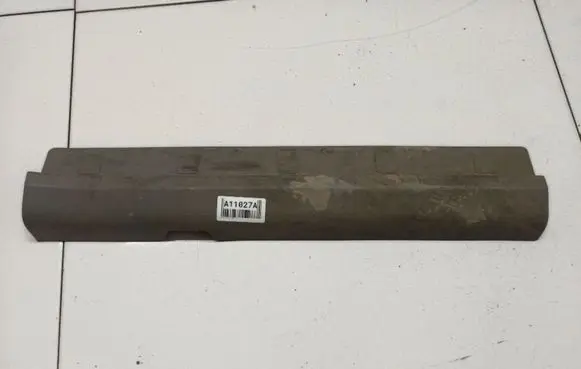 Nissan X-Trail T30 Front sill trim cover 769528H300