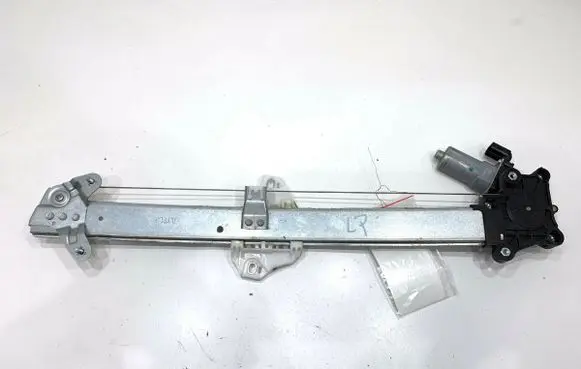 Honda CR-V Front door window regulator with motor 