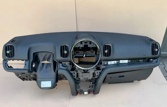 Mini Cooper Countryman F60 Dashboard