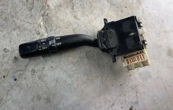 Toyota Land Cruiser (J120) Indicator stalk 17ag895