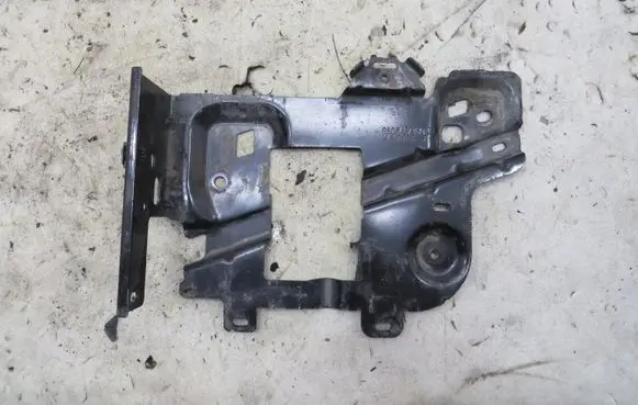 Peugeot 2008 I Battery bracket 