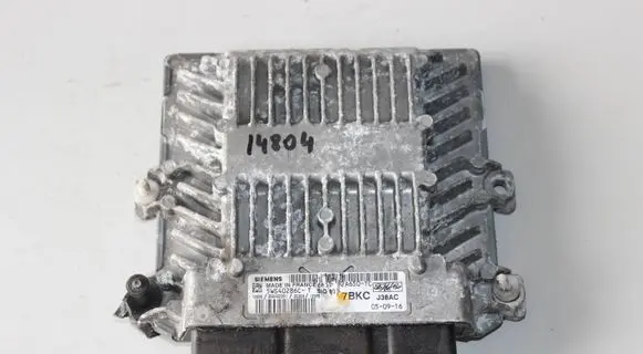Ford Focus Engine control unit/module 6M5112A650TC 5WS40286CT