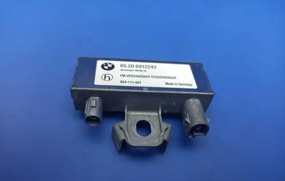 BMW Z4 E85 E86 Aerial antenna amplifier 6912243