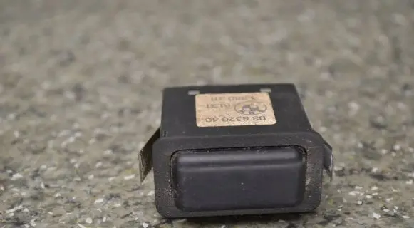 BMW 3 E30 Fog light switch 1380311