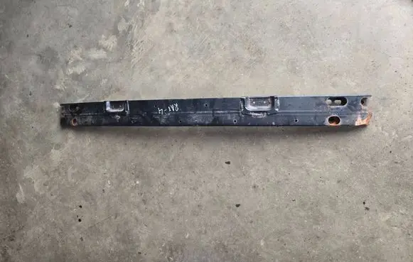 Toyota RAV 4 (XA40) Rear bumper cross member