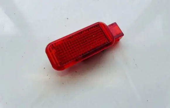 Audi A6 S6 C5 4B Other interior light 4B0947411