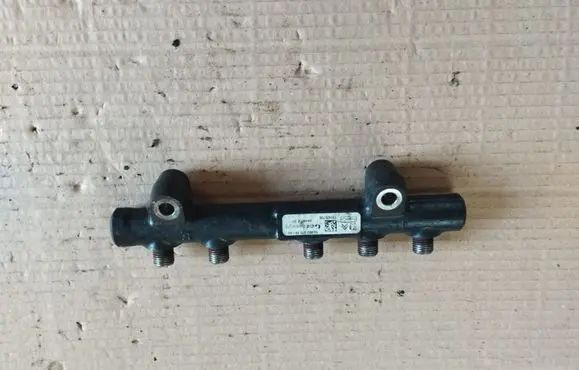 Peugeot 2008 I Fuel main line pipe 9685297580