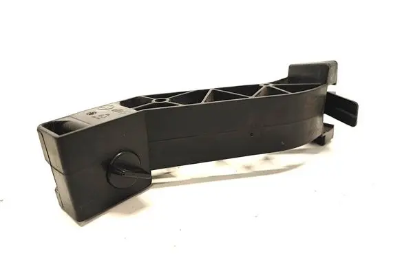 Mercedes-Benz Vito Viano W447 Front bumper mounting bracket A4478850118