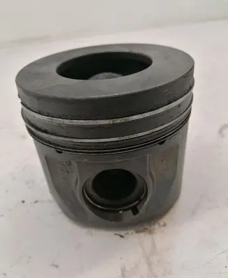 Piston