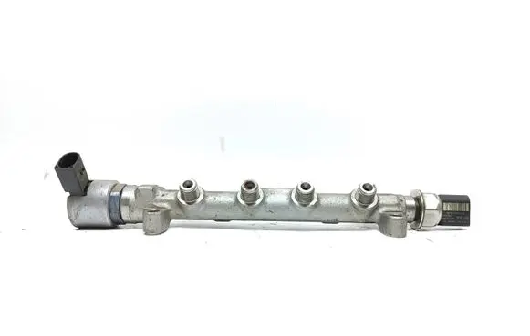Audi A4 S4 B9 Fuel main line pipe 04L089G 0082418