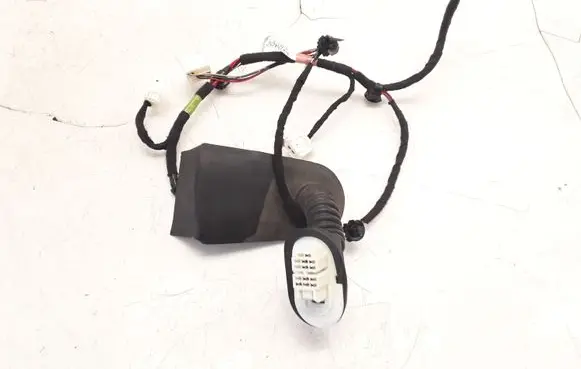 Mazda 2 Rear door wiring loom D65167210B