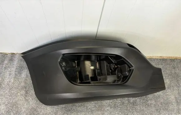 Iveco Daily 6th gen Front bumper corner part panel trim 105802315894EZ Z1438