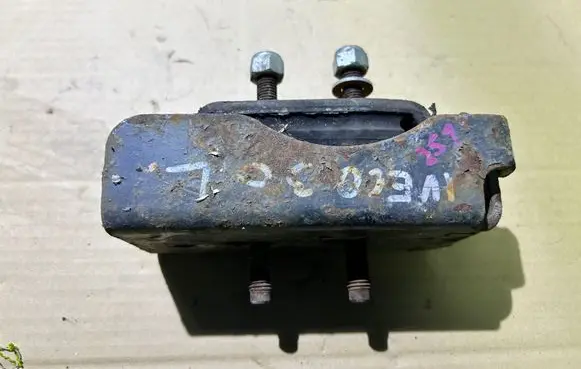 Iveco Daily 35 - 40.10 Engine mount vacuum valve 