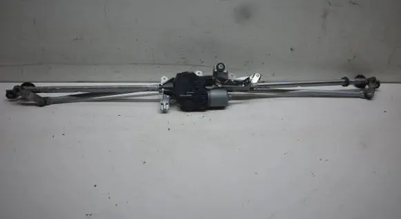 Opel Astra J Front wiper linkage and motor 13262436