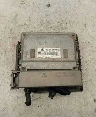 Skoda Octavia Mk2 (1Z) Engine control unit/module 06A906033NT 5WP4078801 6A906033MP