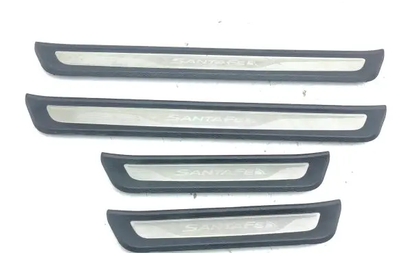 Hyundai Santa Fe sill trim set (inner) 858782W500 858882W500