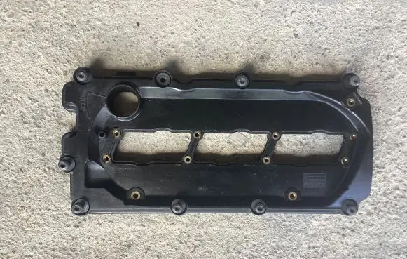 Audi Q7 4L Rocker cam cover 059103469A