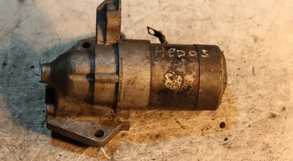 Mazda Xedos 9 Starter motor M001T96081