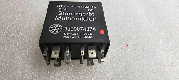 Volkswagen PASSAT B5.5 Indicator relay 1J0907487A