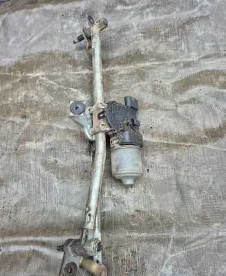 Skoda Fabia Mk1 (6Y) Front wiper linkage and motor 6Q1955119A 0390241524
