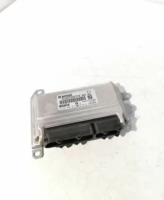 Smart ForTwo II Engine control unit/module A1321532779 1039S22838 0261S04012