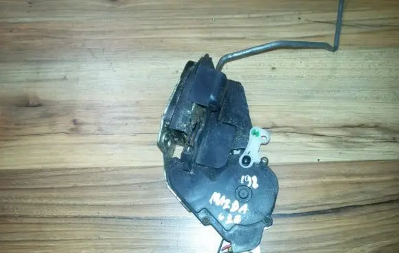 Mazda 626 Front door lock 980730