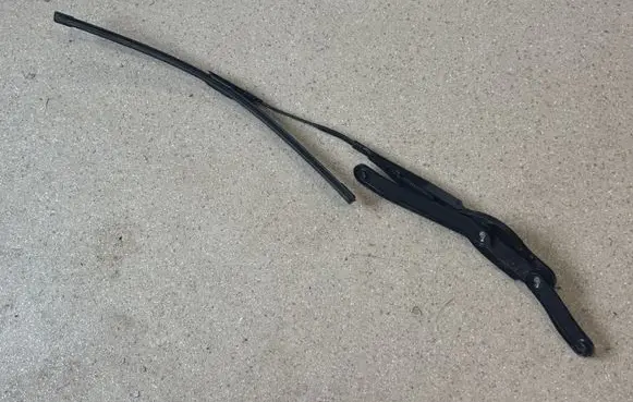 Mercedes-Benz GLC C254 Front wiper blade arm A2548202000 A2068240200