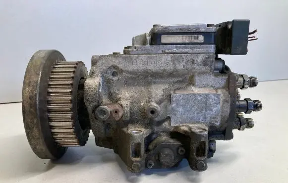 Volkswagen PASSAT B5.5 Fuel injection high pressure pump 0470506038 05913Q106K